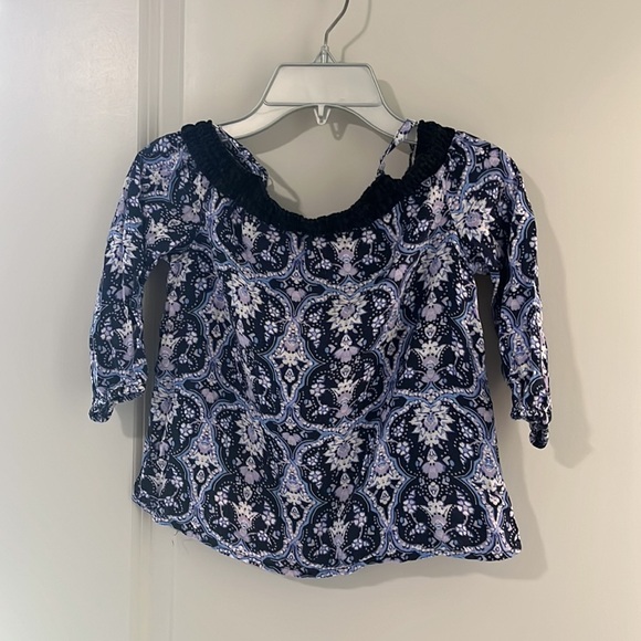 Girls top - Picture 2 of 4